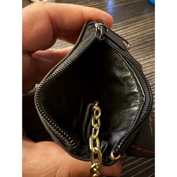 6/$25 Vintage Flower Pocket Keychain - Picture 4 of 4